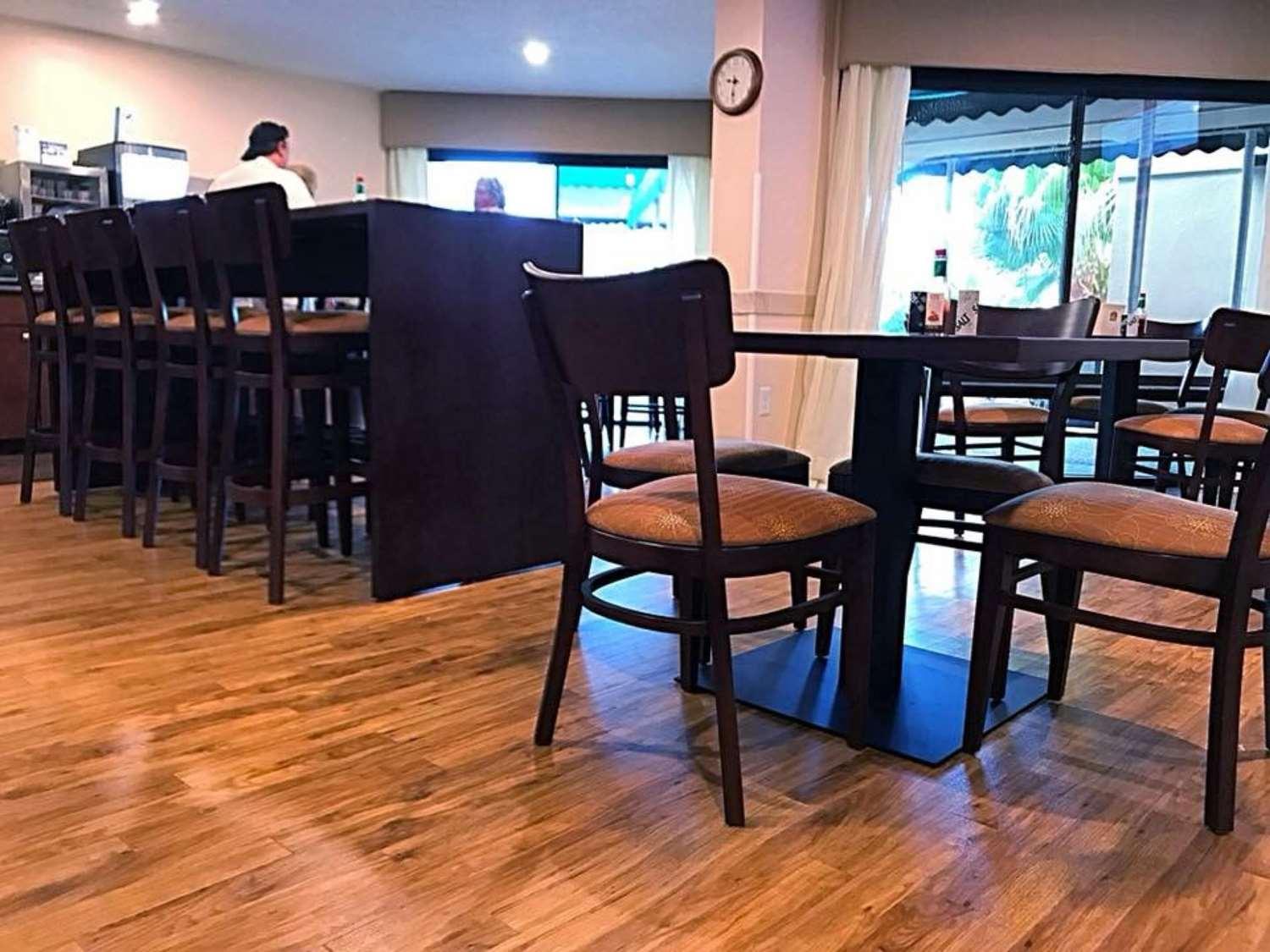 Best Western Oak Manor Μπιλόξι Εξωτερικό φωτογραφία